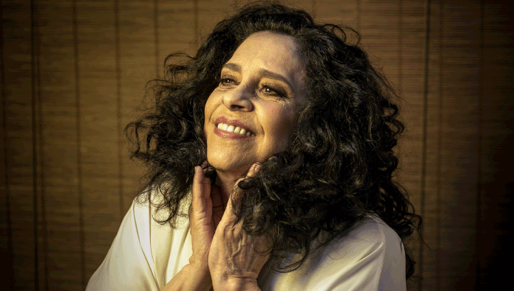 Em um dia de domingo, Gal completa 76 anos