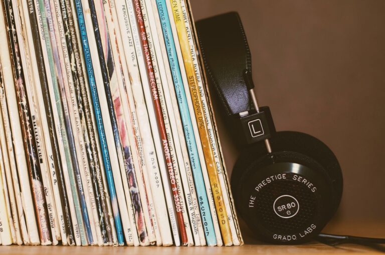 Músicas que não podem faltar na sua playlist para curtir o carnaval em casa