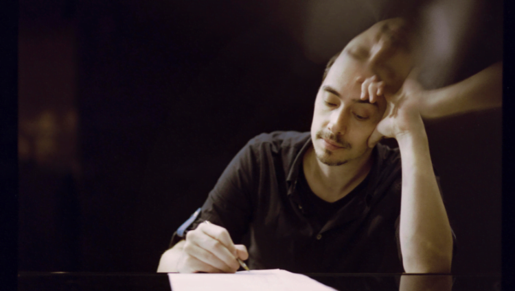 Estreia: Ópera CAFÉ no Theatro Municipal de SP