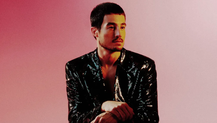 Tudo sobre o novo álbum de Tiago Iorc