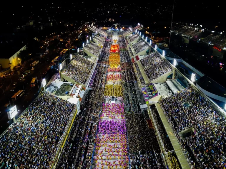 Sambódromo da Marquês de Sapucaí: a história da passarela mais famosa do Brasil