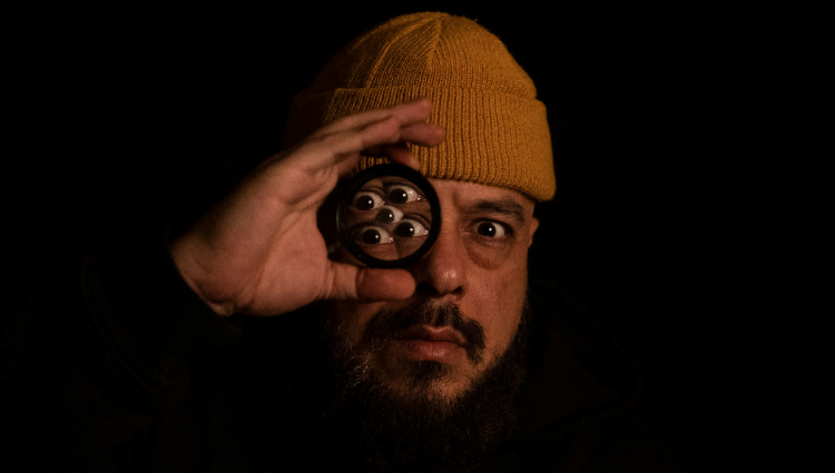 Rodrigo Ogi: um dos nomes mais influentes no rap brasileiro, no Vitrine