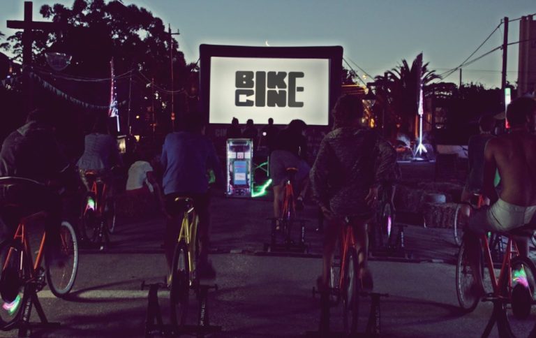 Público produz energia em sessões de ‘cinema sustentável’