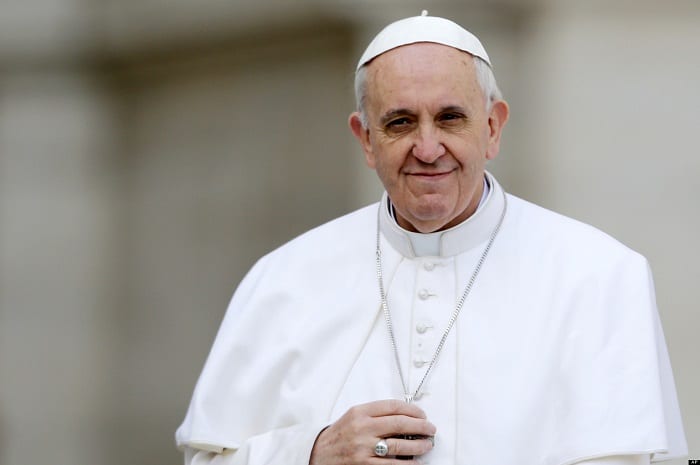 Vanessa Pedrosa: &#8220;Papa Francisco foi moderno em muitos aspectos&#8221;