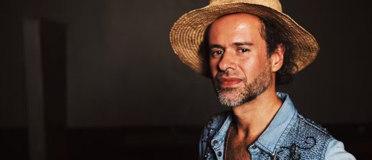 Marcelo Jeneci lança novo álbum com participações especiais