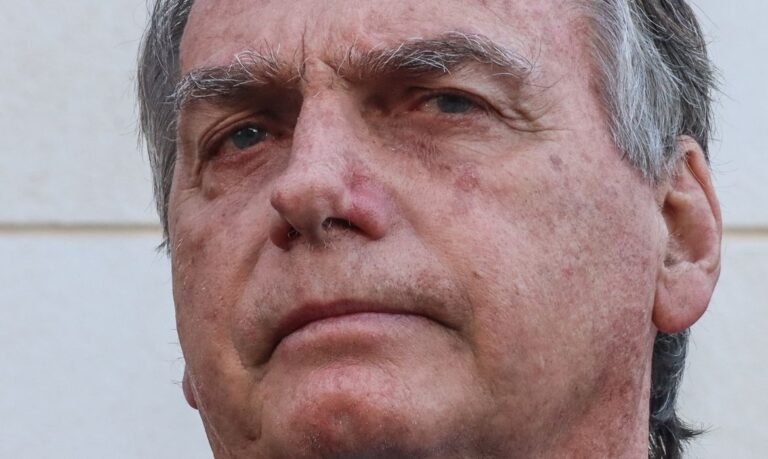 Bolsonaro vira réu e cenário eleitoral de 2026 se complica para a direita