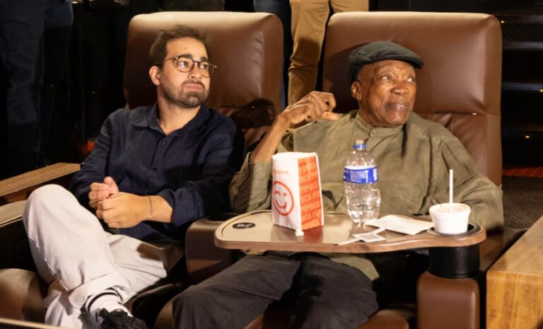 Milton Nascimento exalta a amizade em pré-estreia de documentário
