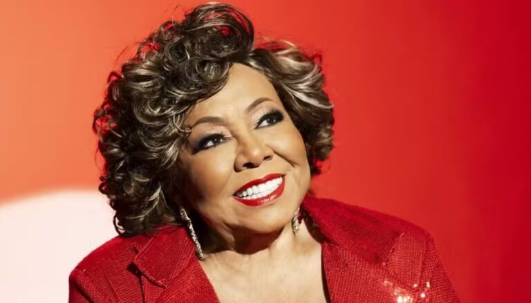 Alcione prepara novo álbum com samba inédito de Zeca Pagodinho e homenagem a Arlindo Cruz