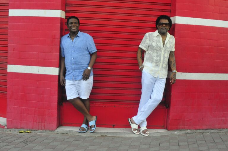 ‘Empretecendo’, álbum une Xande de Pilares e Neguinho da Beija Flor