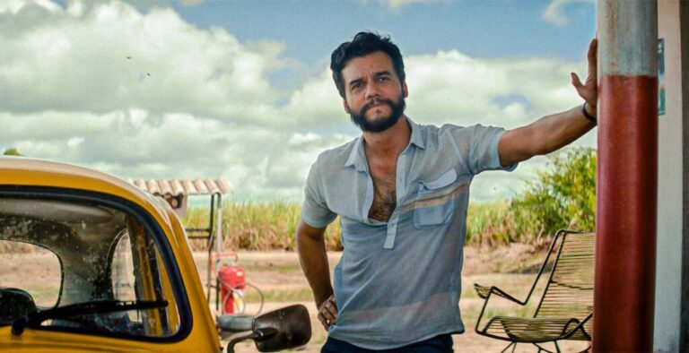 “O Agente Secreto” faz história em Cannes e conquista três prêmios para o Brasil