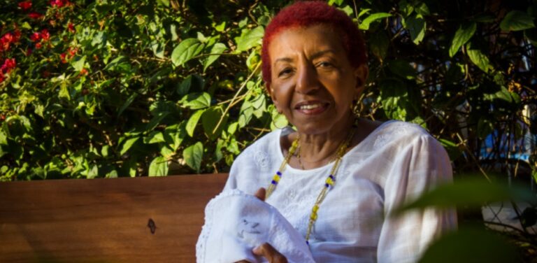 Leci Brandão ganha documentário que retrata 50 anos de samba e ativismo