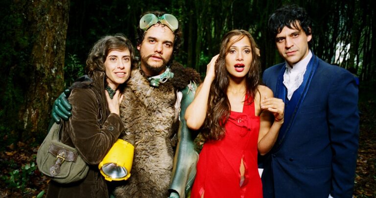 Com Fernanda Torres, Wagner Moura, Camila Pitanga e Lázaro Ramos, ‘Saneamento Básico, o Filme’ volta aos cinemas ao lado de ‘Ilha das Flores’
