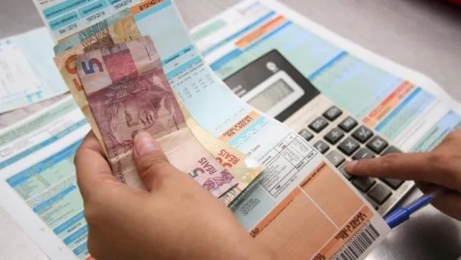 Brasileiros já pagaram mais de R$ 23 bilhões em subsídios na conta de luz em 2025