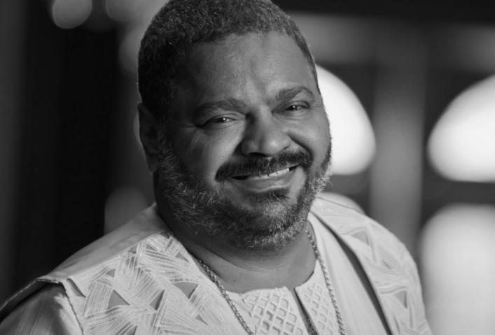 Morre no Rio de Janeiro o cantor e compositor Arlindo Cruz, aos 66 anos
