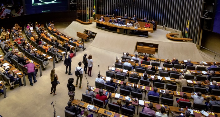 Heródoto Barbeiro: “Confronto no Congresso”
