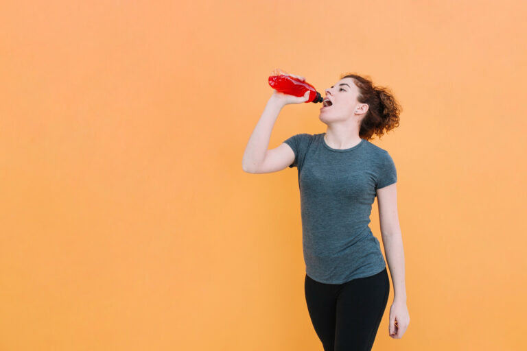 Pré-treino com energético pode trazer riscos ao coração, alertam especialistas