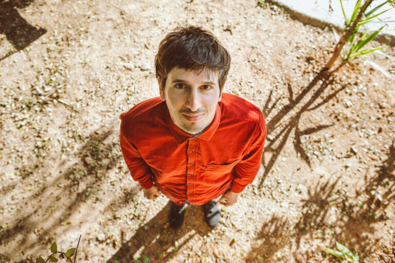 Marcelo Segreto, nome à frente da Filarmônica de Pasárgada, anuncia primeiro álbum solo