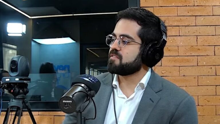 Diretor do Ranking dos Políticos diz que Tarcísio mudou discurso para sinalizar que está “no mesmo barco” de Bolsonaro