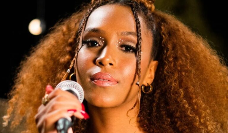 Becca Perret é atração do ‘Quartas da Novabrasil’ em SP