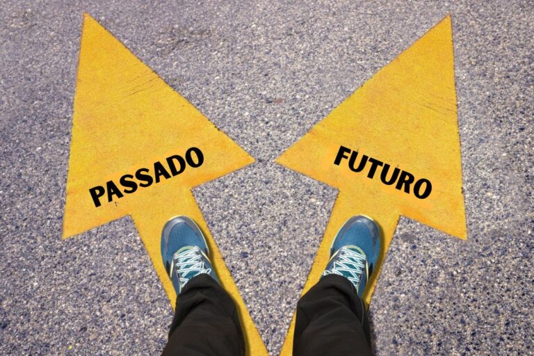 Adriana Rielo: “Se fosse saudável e correto viver no passado, nós também andaríamos para trás”