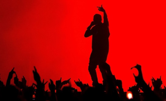 Revista Raça: “Música no combate à violência”