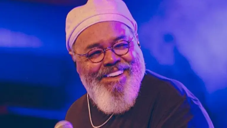 Jorge Aragão e a engenharia do samba de Fundo de Quintal