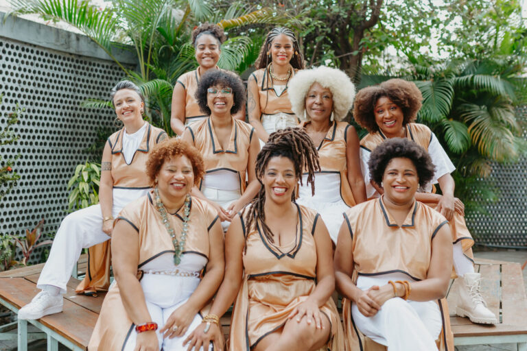 Jazz das Minas e Ifátókí Maíra Freitas apresentam: “Gira de Amor”