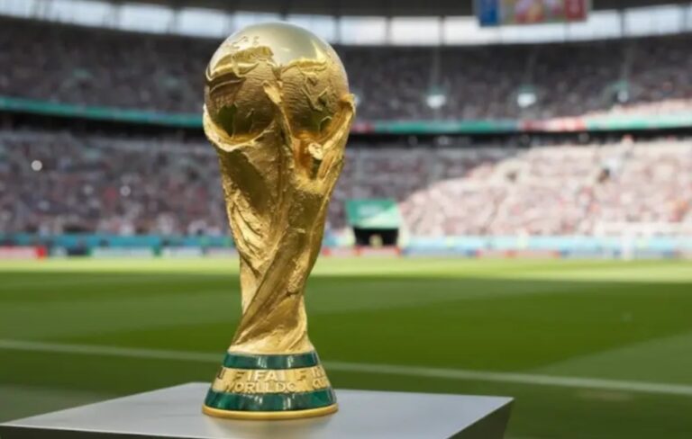 Taça da Copa do Mundo: conheça a história e as curiosidades do troféu mais cobiçado do futebol