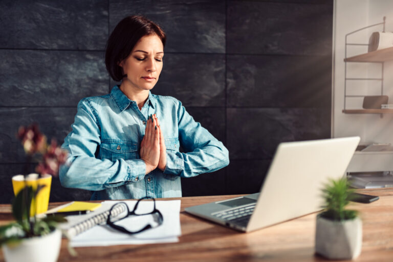 Mindfulness no trabalho: técnica ajuda líderes a decidir melhor sob pressão