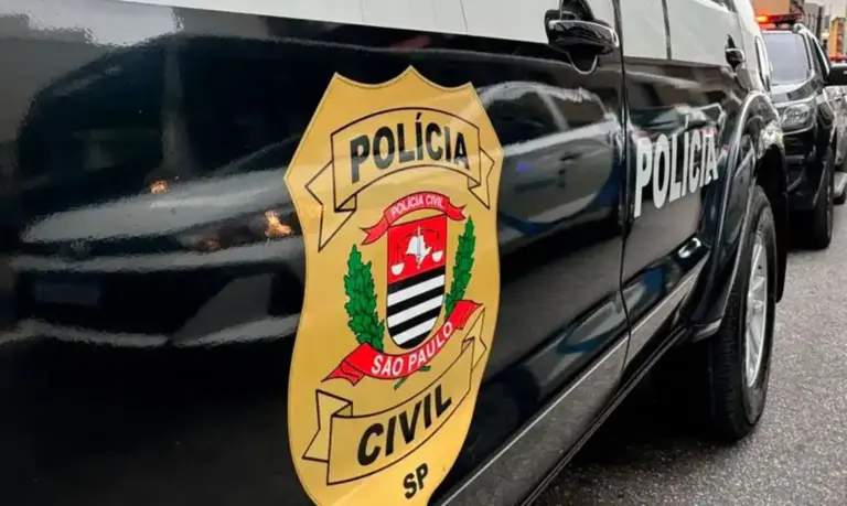 Contrato de SP com ONG ligada a “Dark Horse” foi assinado durante produção do filme