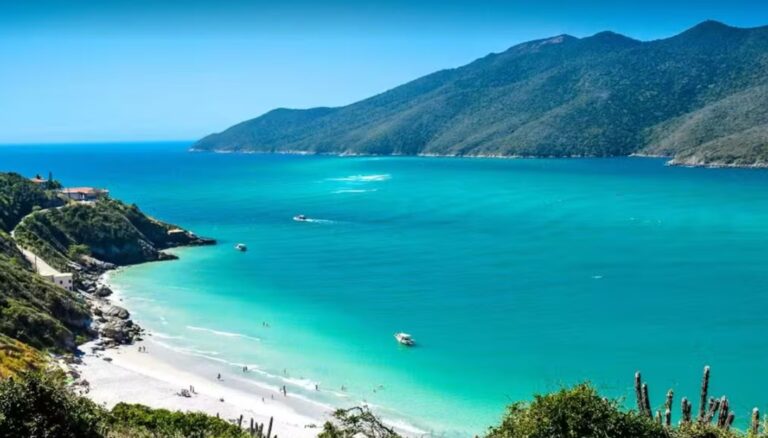 Duas praias brasileiras estão entre as 50 melhores do mundo em 2026