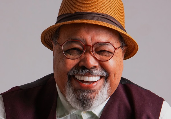 Jorge Aragão: poeta que ensinou o Brasil a cantar o samba