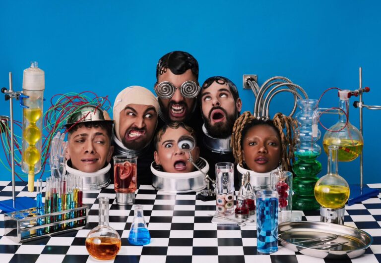 Lamparina leva o novo álbum Delírio Coletivo ao ‘Vozes da Vez’
